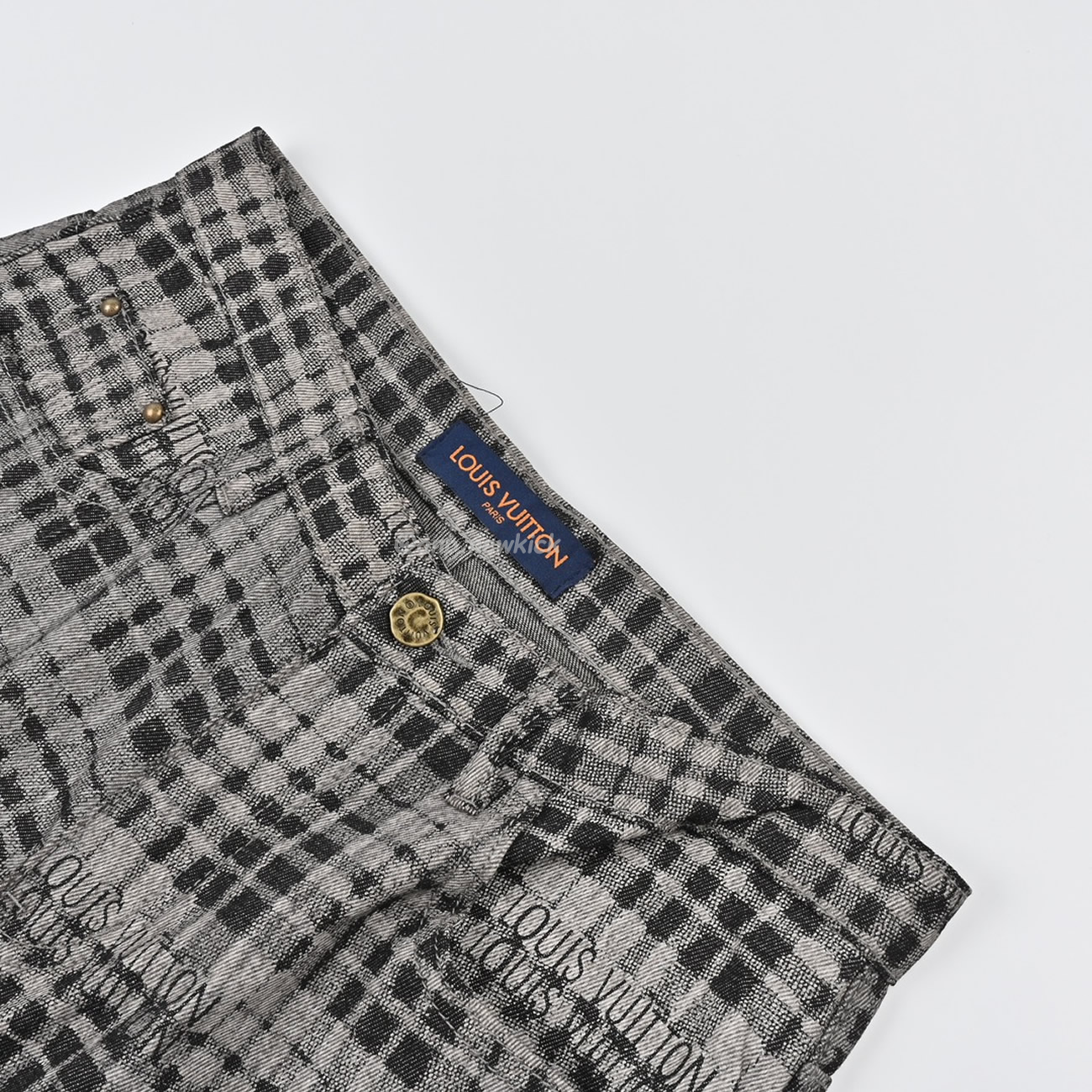 Louis Vuitton 1v 24ss Grey Checkerboard Printed Denim Shorts (3) - newkick.vip